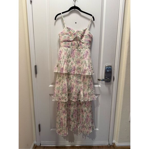 ASTR THE LABEL - EMMI FRONT CUTOUT TIERED DRESS- Purple Floral Mesh size S NWT - Picture 5 of 7